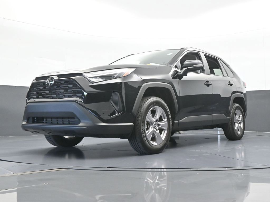 Used 2025 Toyota RAV4 XLE w/ Convenience Package FWD image 52