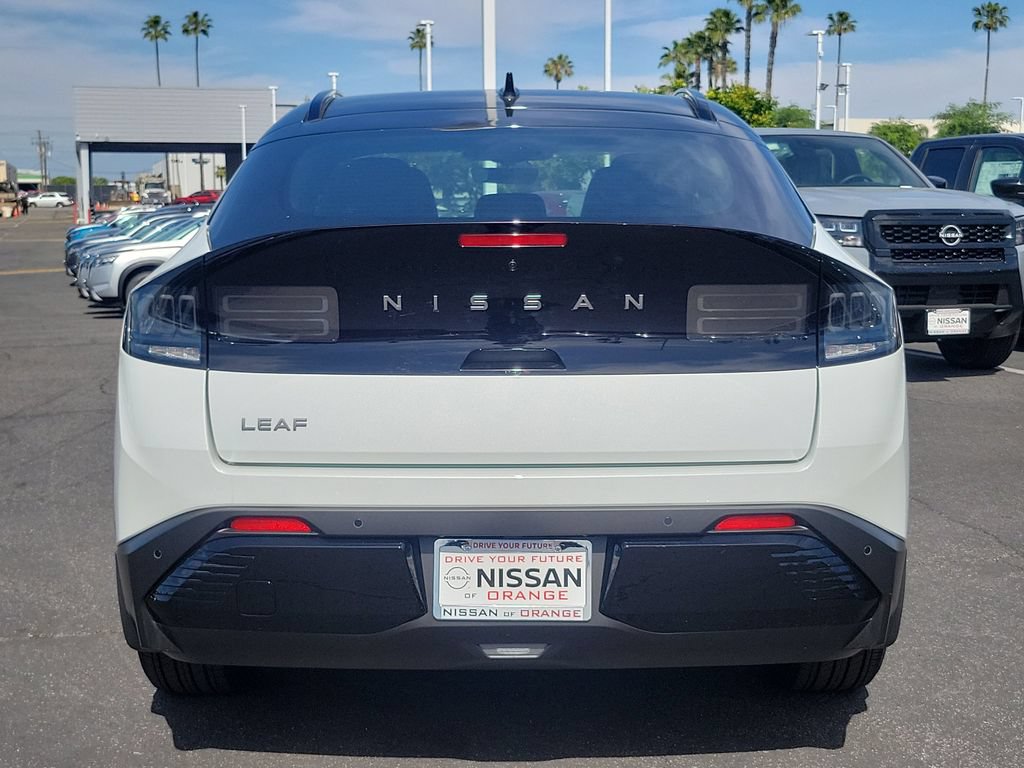 New 2026 Nissan Leaf Platinum+ w/ Cargo Package (Platinum+) FWD image 23