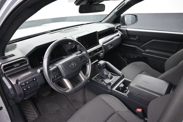 Certified 2026 Toyota 4Runner SR5 AWD/4WD image 27