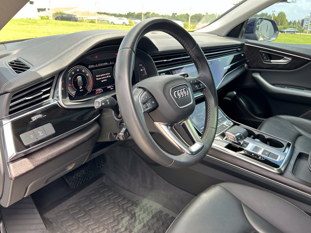 Used 2023 Audi Q8 Premium w/ Convenience Package AWD/4WD image 16