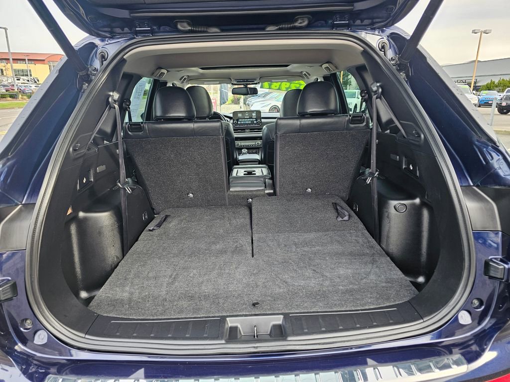 Used 2023 Mitsubishi Outlander SE image 11