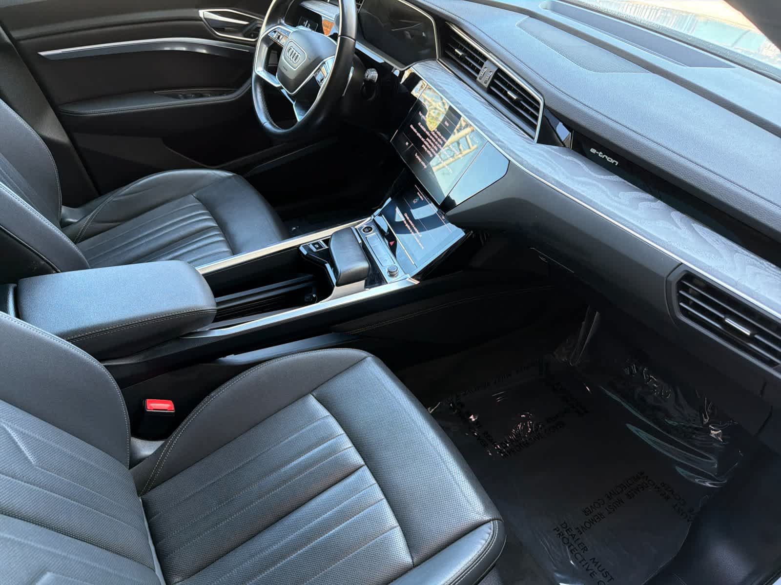 Used 2024 Audi Q8 e-tron Premium Plus w/ Premium Plus Package AWD/4WD image 16