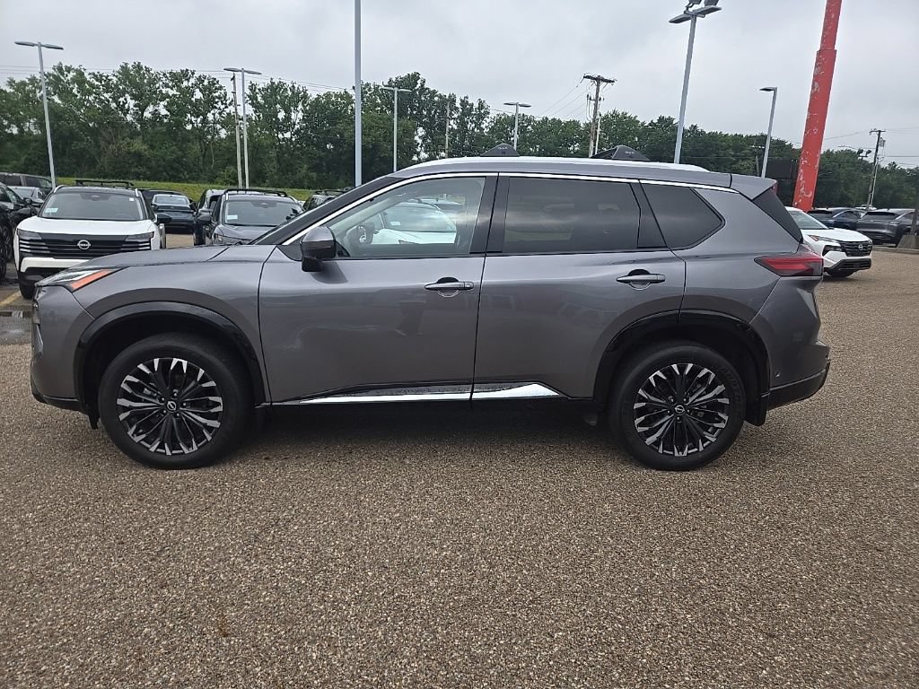 Used 2025 Nissan Rogue Platinum w/ Platinum Premium Package AWD/4WD image 4