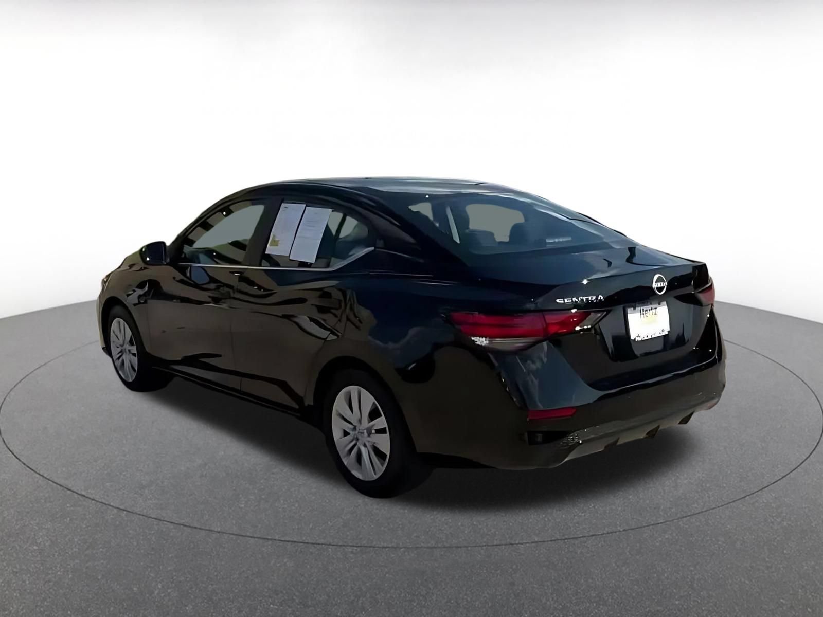Used 2025 Nissan Sentra S FWD image 9