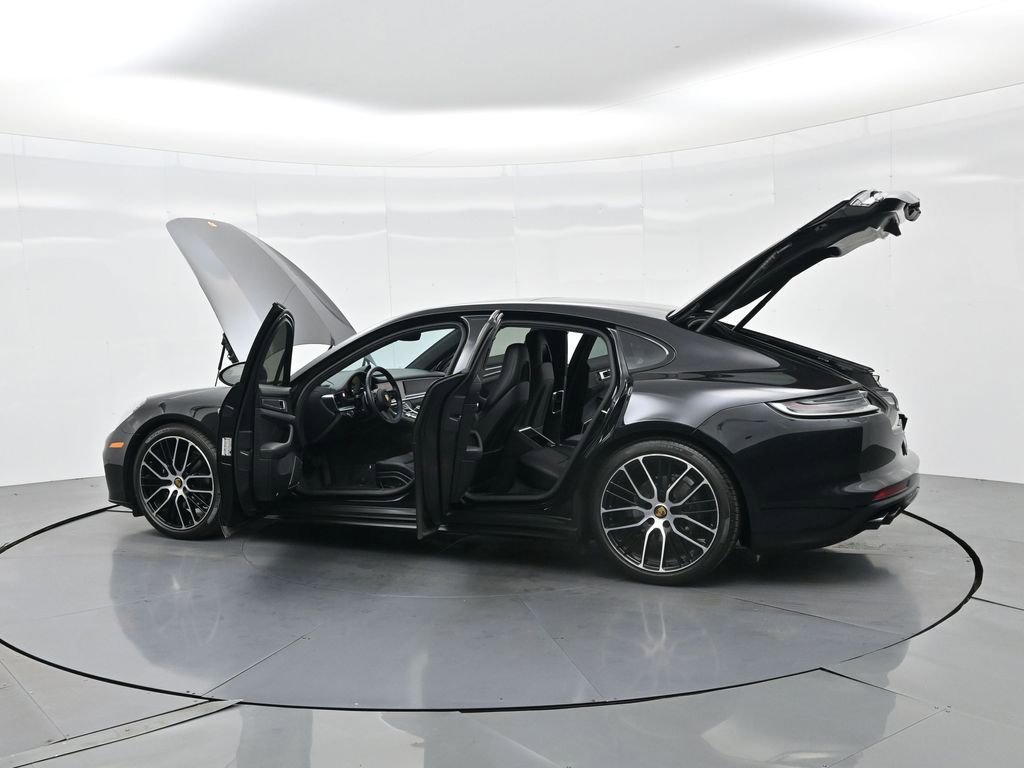 Used 2023 Porsche Panamera Platinum Edition image 44