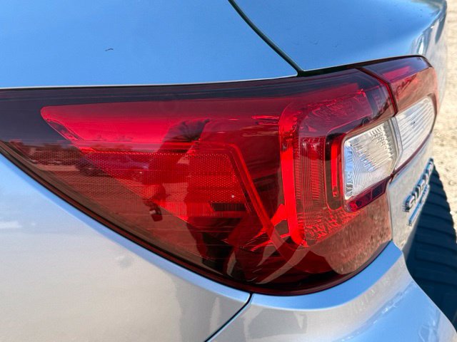 Used 2019 Subaru Outback 2.5i Limited w/ Popular Package #2 AWD/4WD image 11
