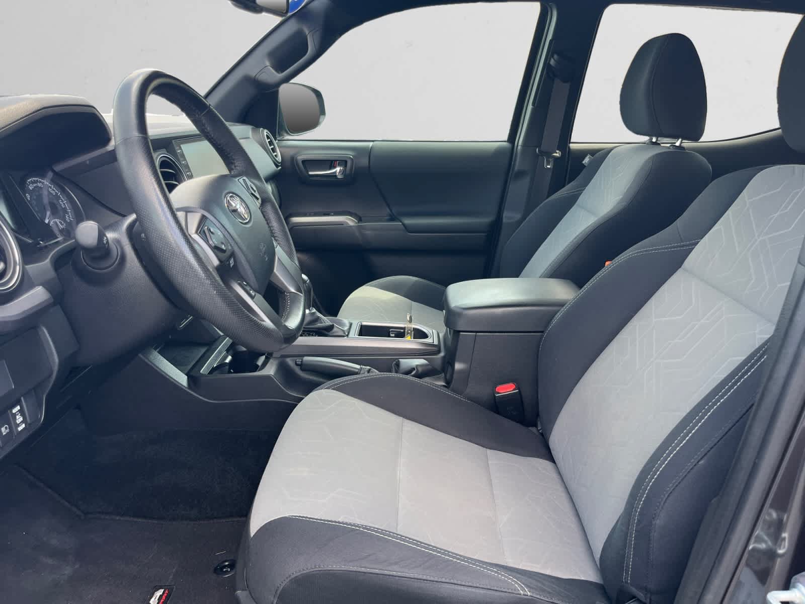 Used 2023 Toyota Tacoma TRD Sport w/ Technology Package RWD image 9