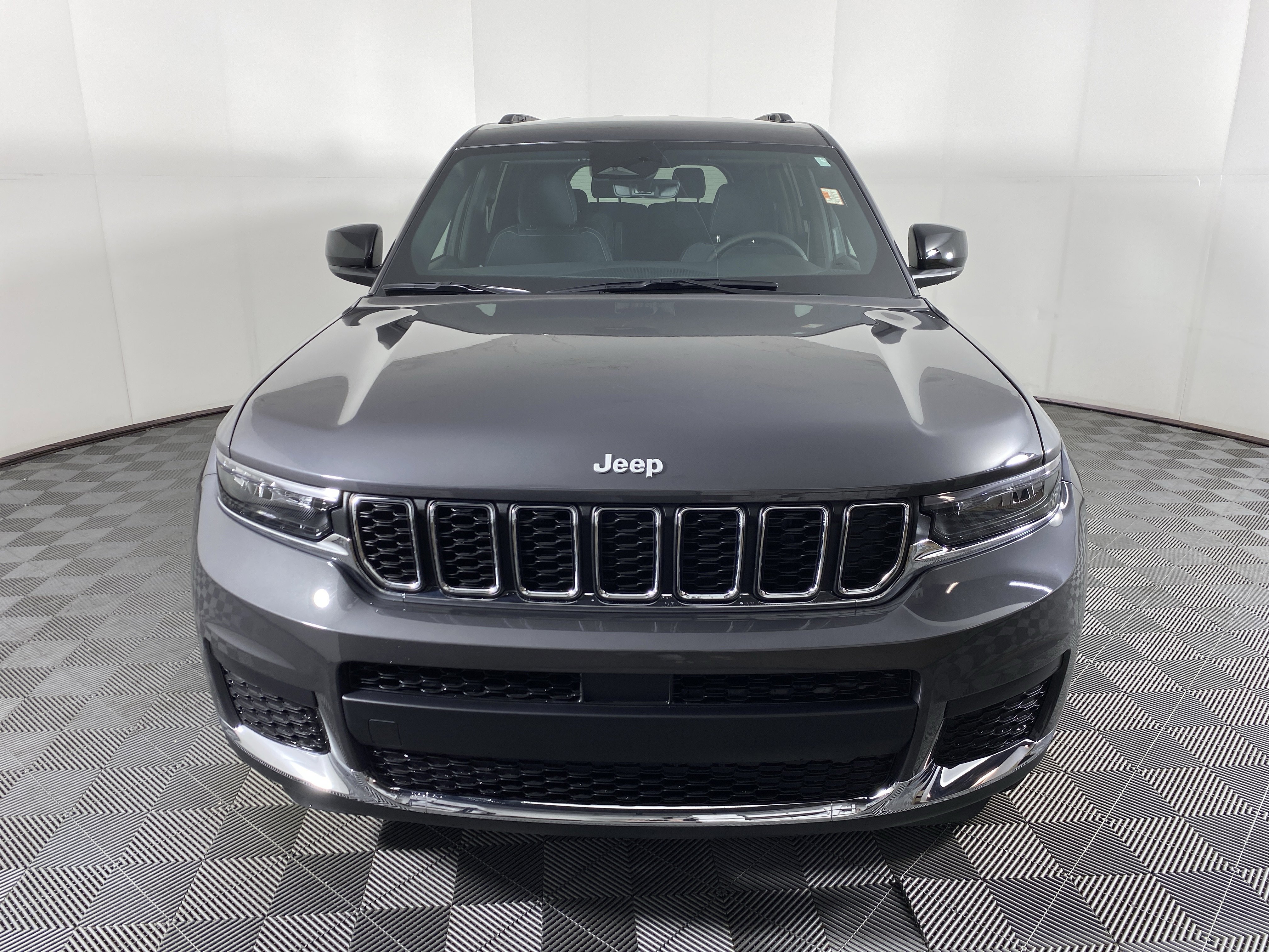 New 2025 Jeep Grand Cherokee L Laredo w/ Luxury Tech Group I image 10