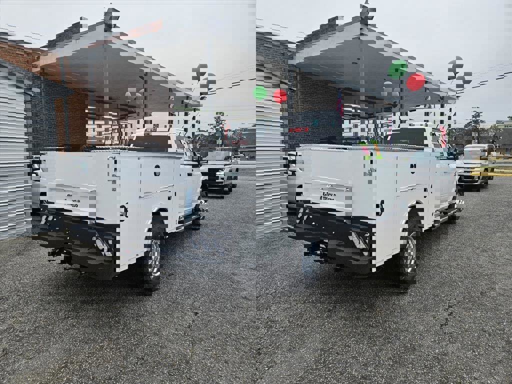 New 2024 RAM 3500 Tradesman w/ Chrome Appearance Group image 7