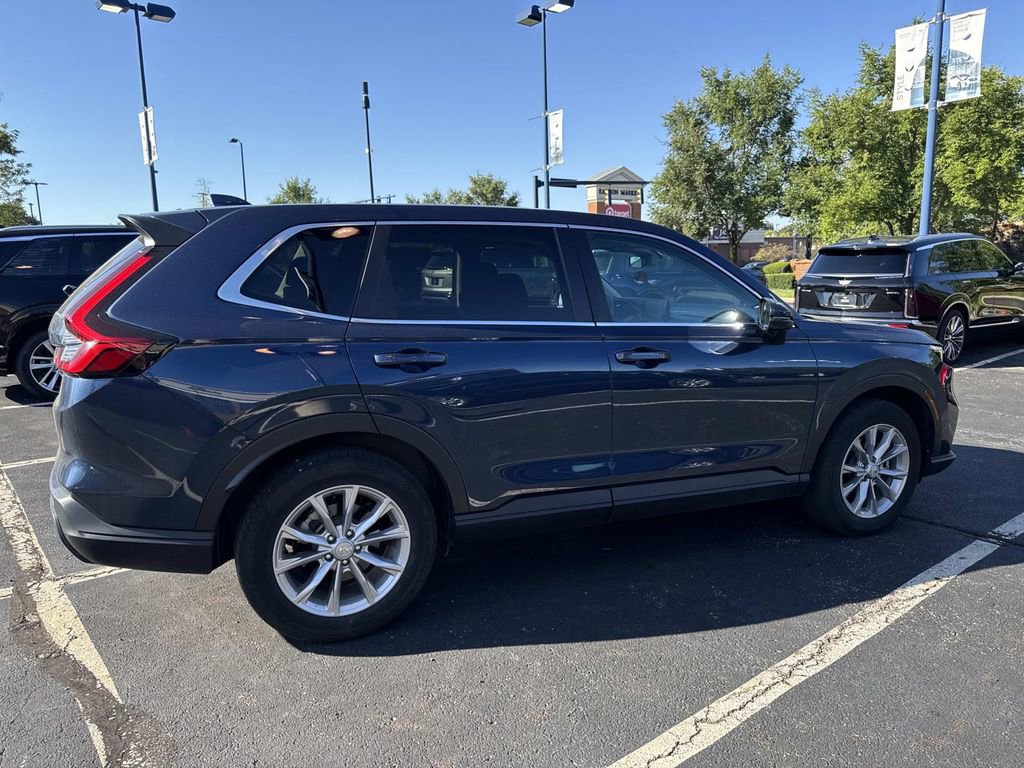 Used 2023 Honda CR-V EX image 6