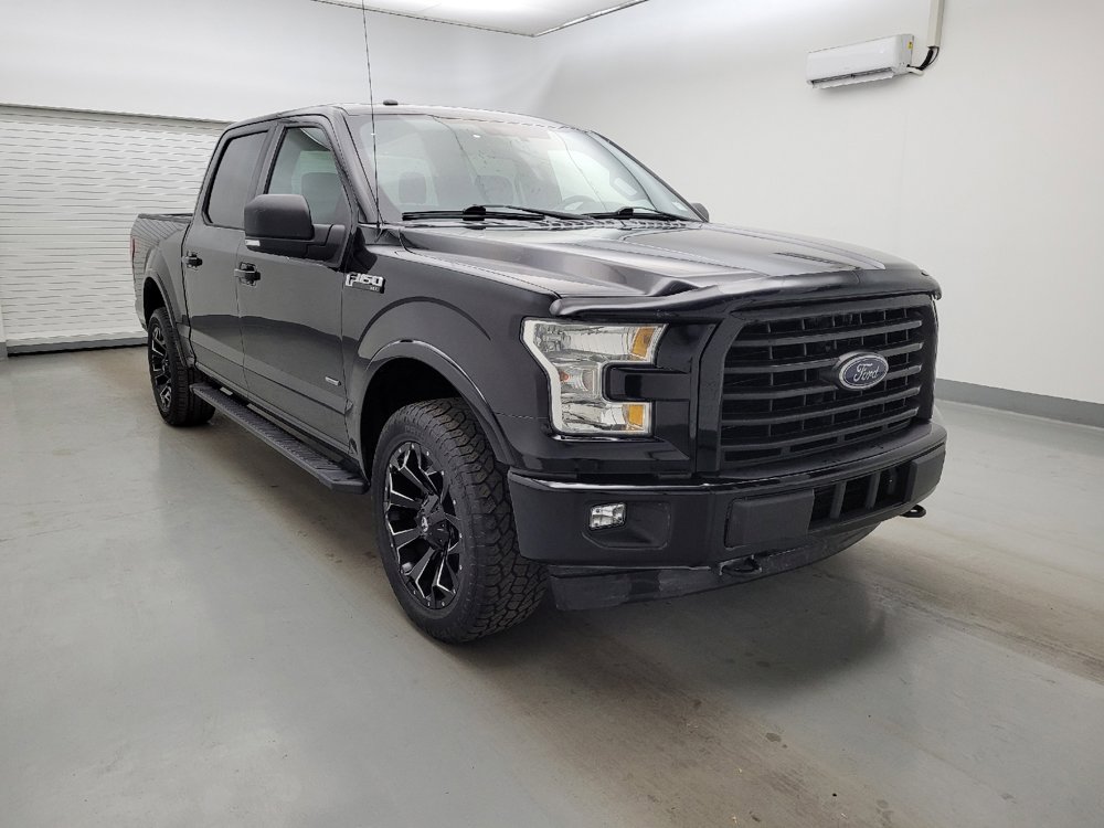 Used 2017 Ford F150 XLT w/ Equipment Group 301A Mid AWD/4WD image 13