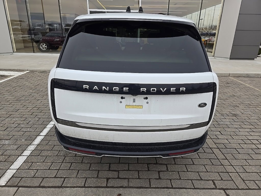 Used 2023 Land Rover Range Rover SE image 6