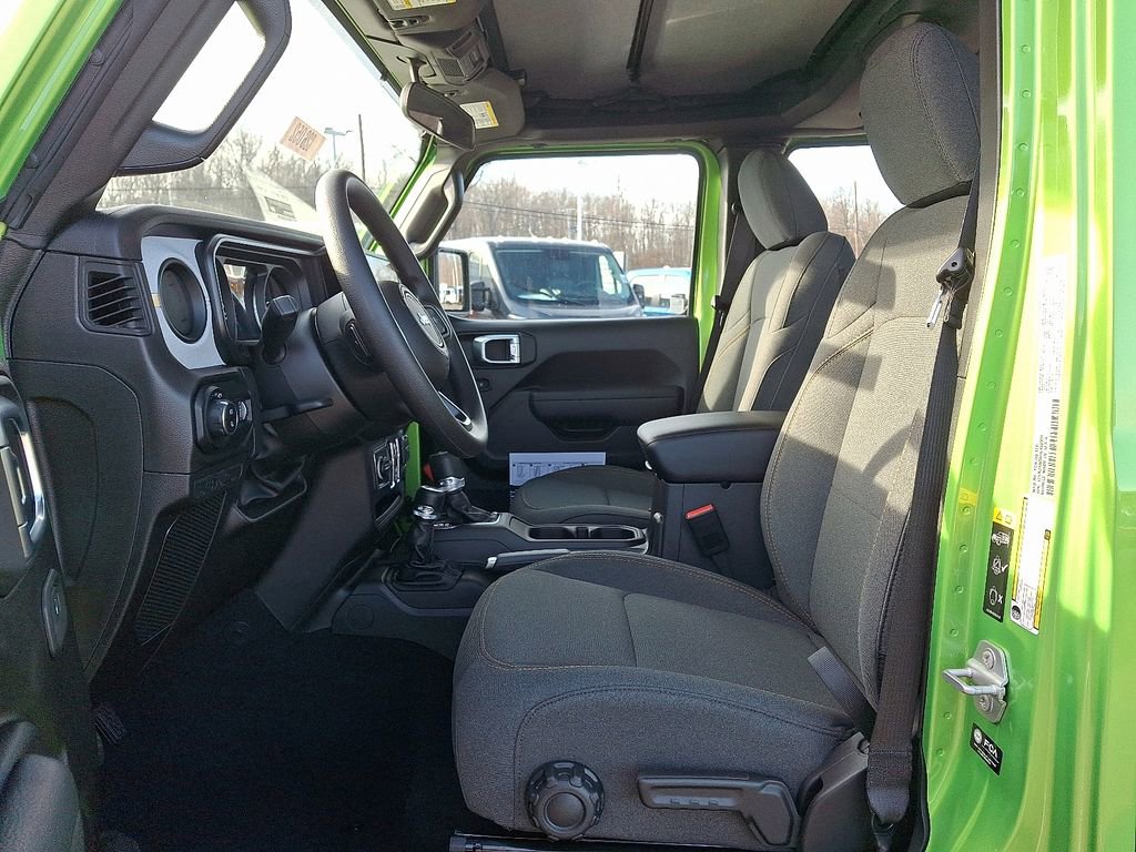 New 2026 Jeep Gladiator Sport image 10