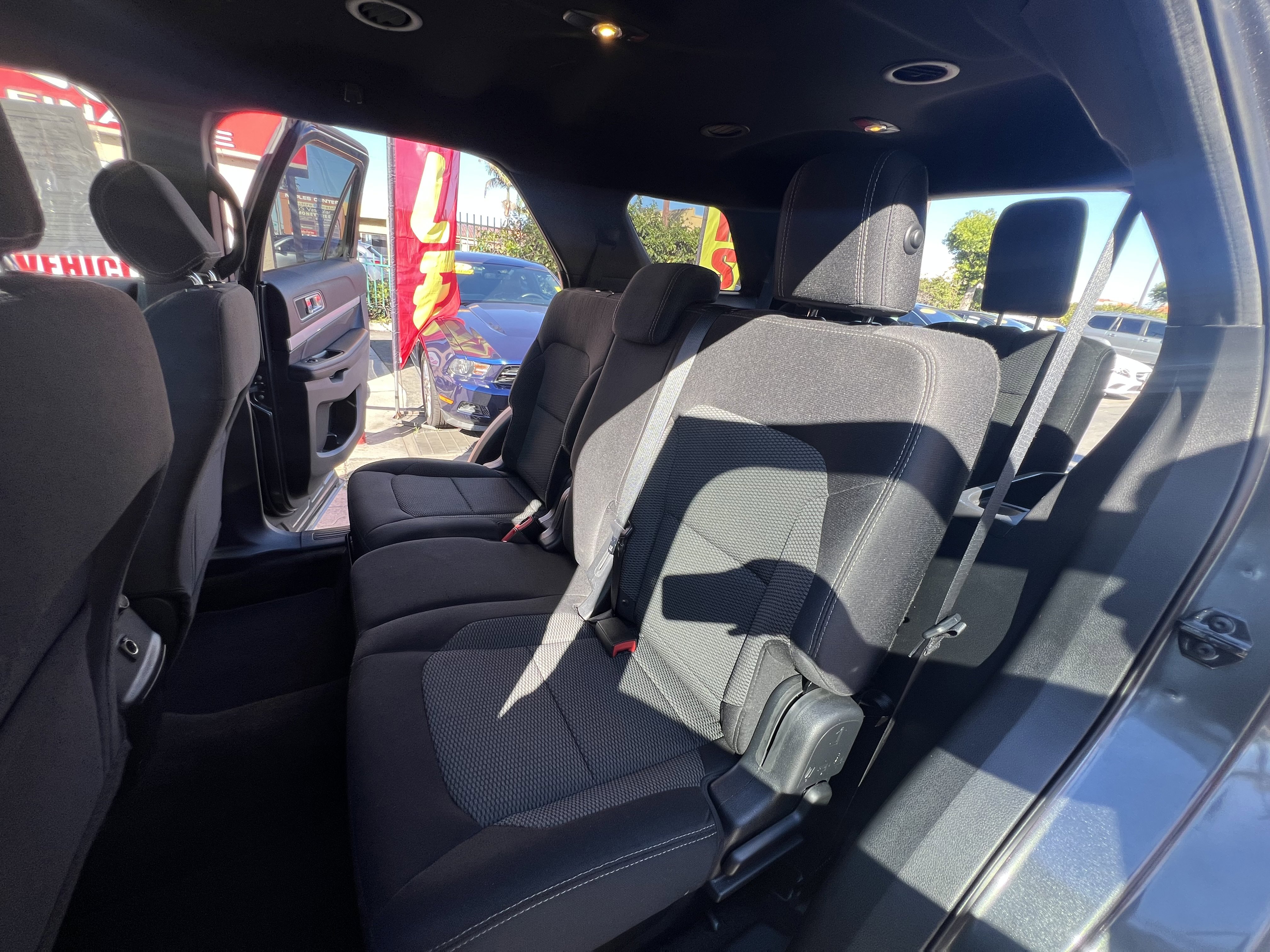 Used 2017 Ford Explorer XLT w/ Equipment Group 201A image 27