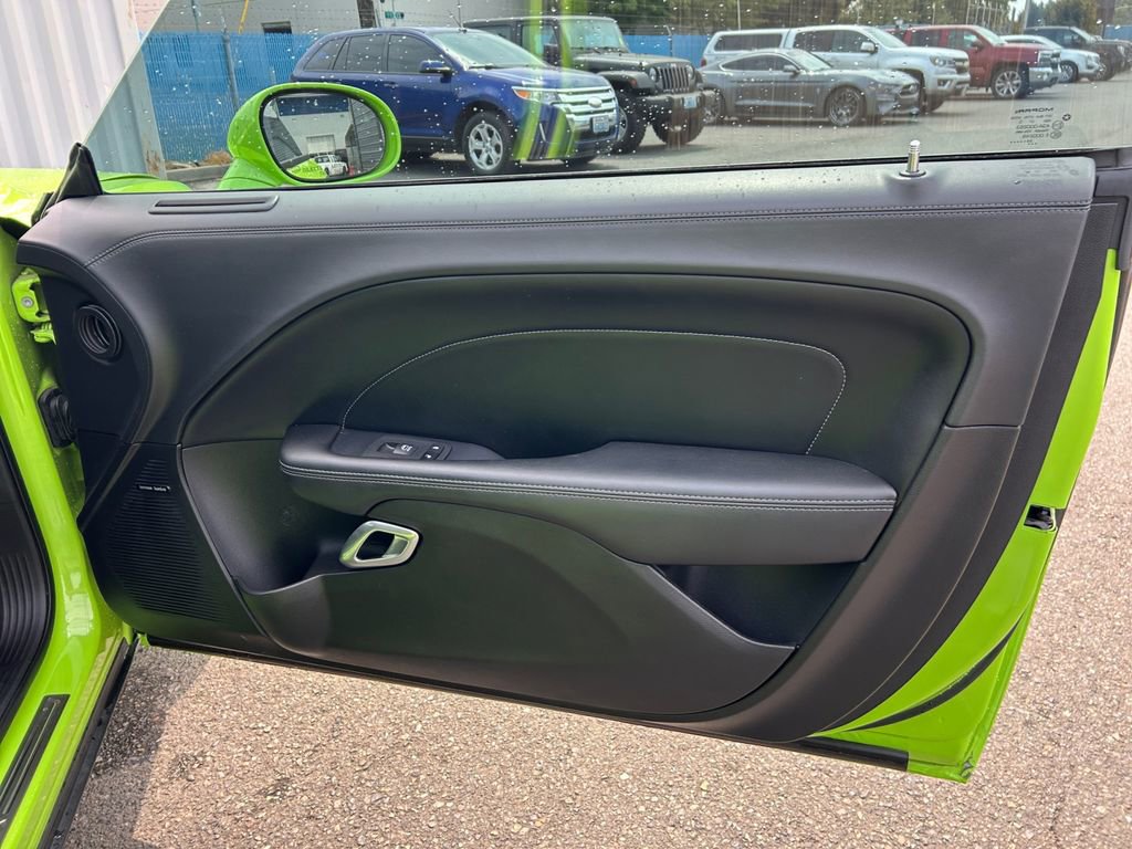 Used 2023 Dodge Challenger R/T w/ Plus Package image 25