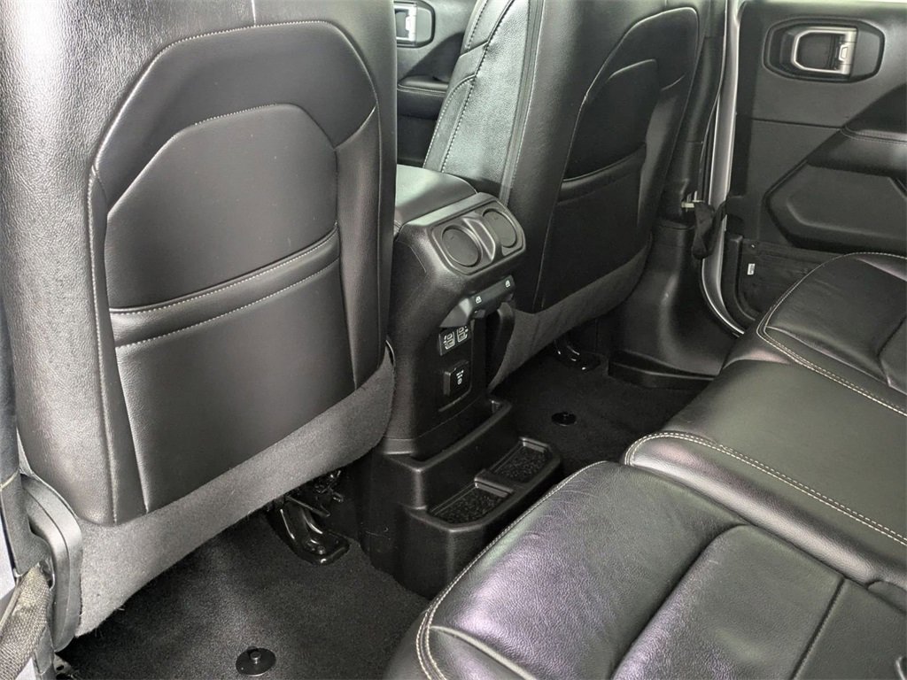 Certified 2020 Jeep Wrangler Unlimited Sahara image 23
