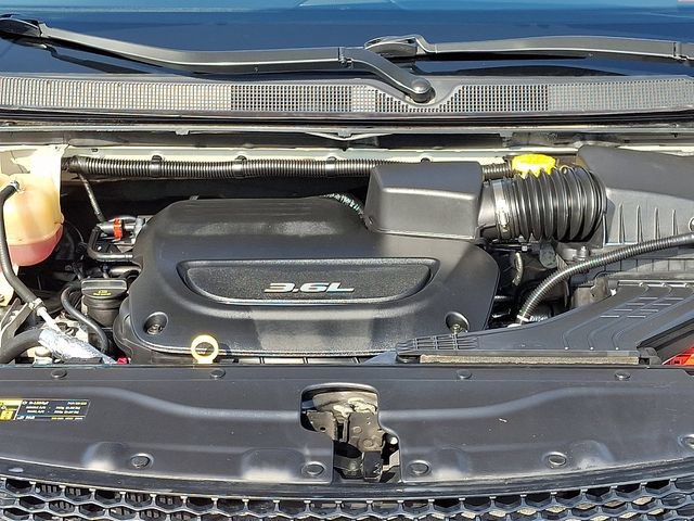 Used 2017 Chrysler Pacifica Limited FWD image 29