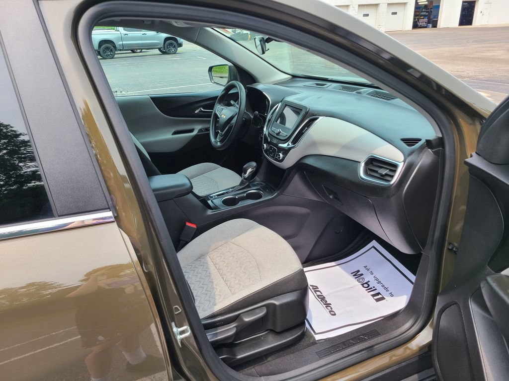 Used 2024 Chevrolet Equinox LT AWD/4WD image 11