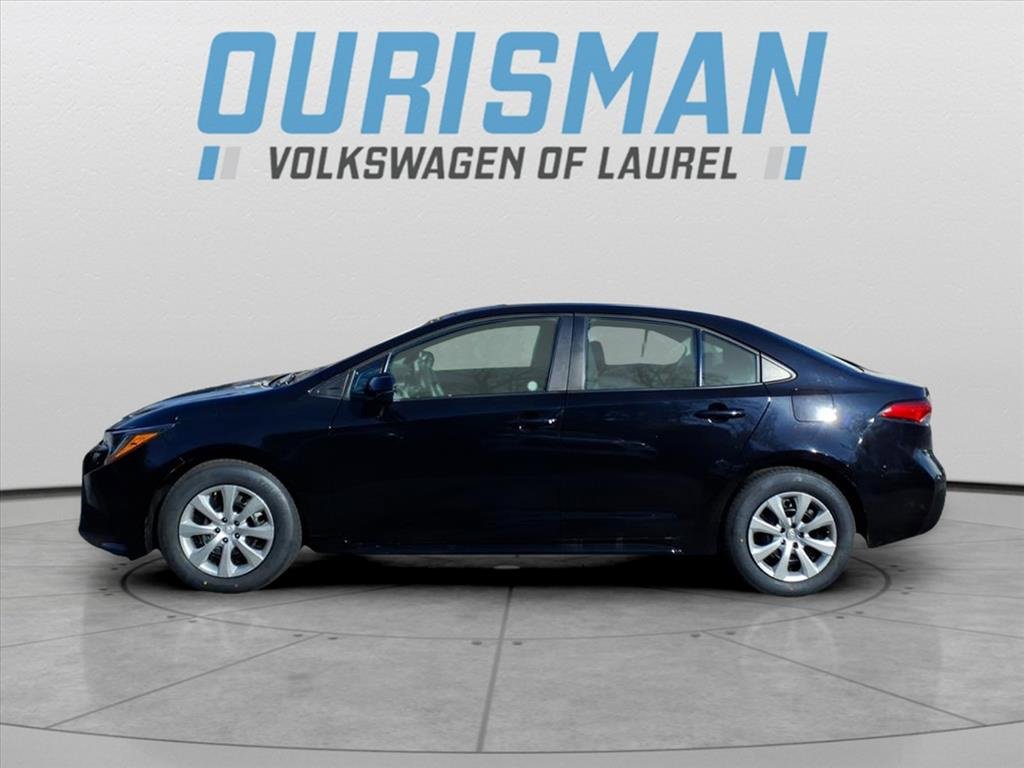 Used 2025 Toyota Corolla LE image 4