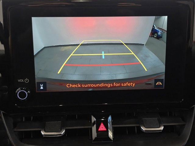 Used 2025 Toyota Corolla Cross XLE image 19