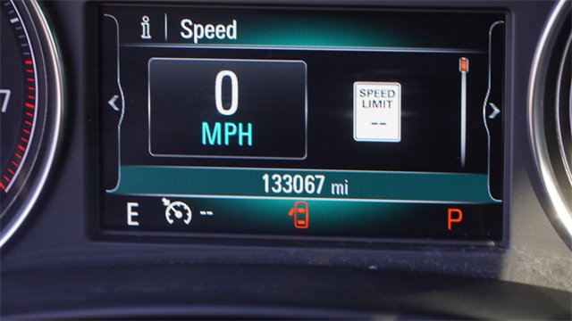 Used 2019 Buick Enclave Essence w/ LPO, Sport Appearance Package image 35