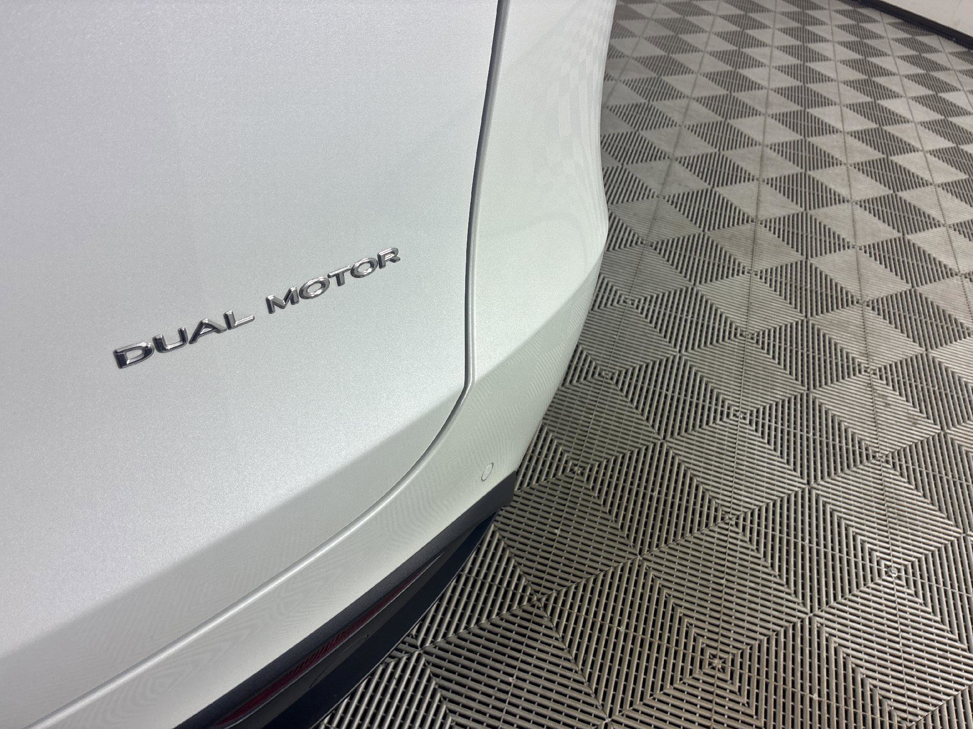 Used 2021 Tesla Model Y Long Range image 6