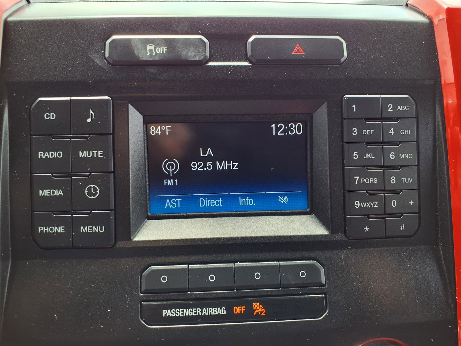 Used 2015 Ford F150 XLT image 5