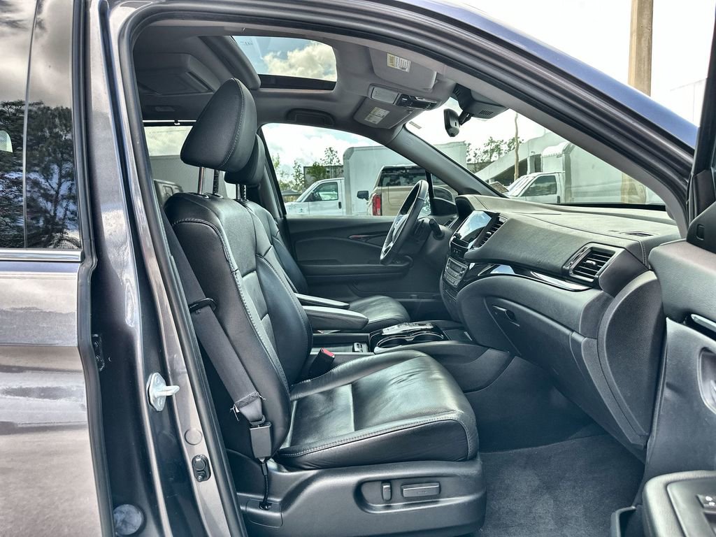 Used 2022 Honda Pilot Elite image 28