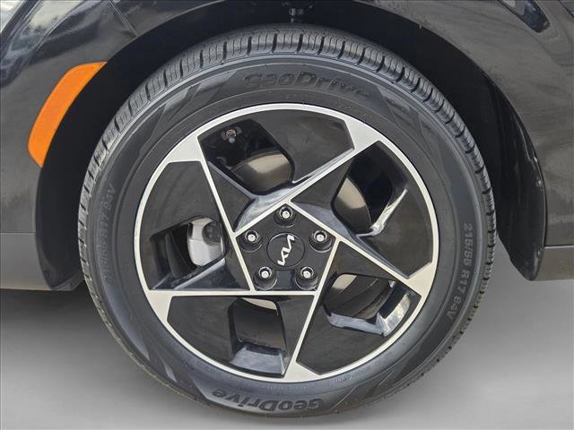 Used 2023 Kia Soul EX image 23