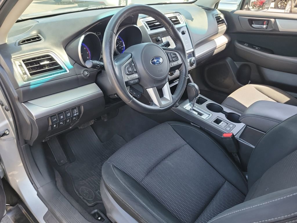 Used 2016 Subaru Outback 2.5i Premium image 18