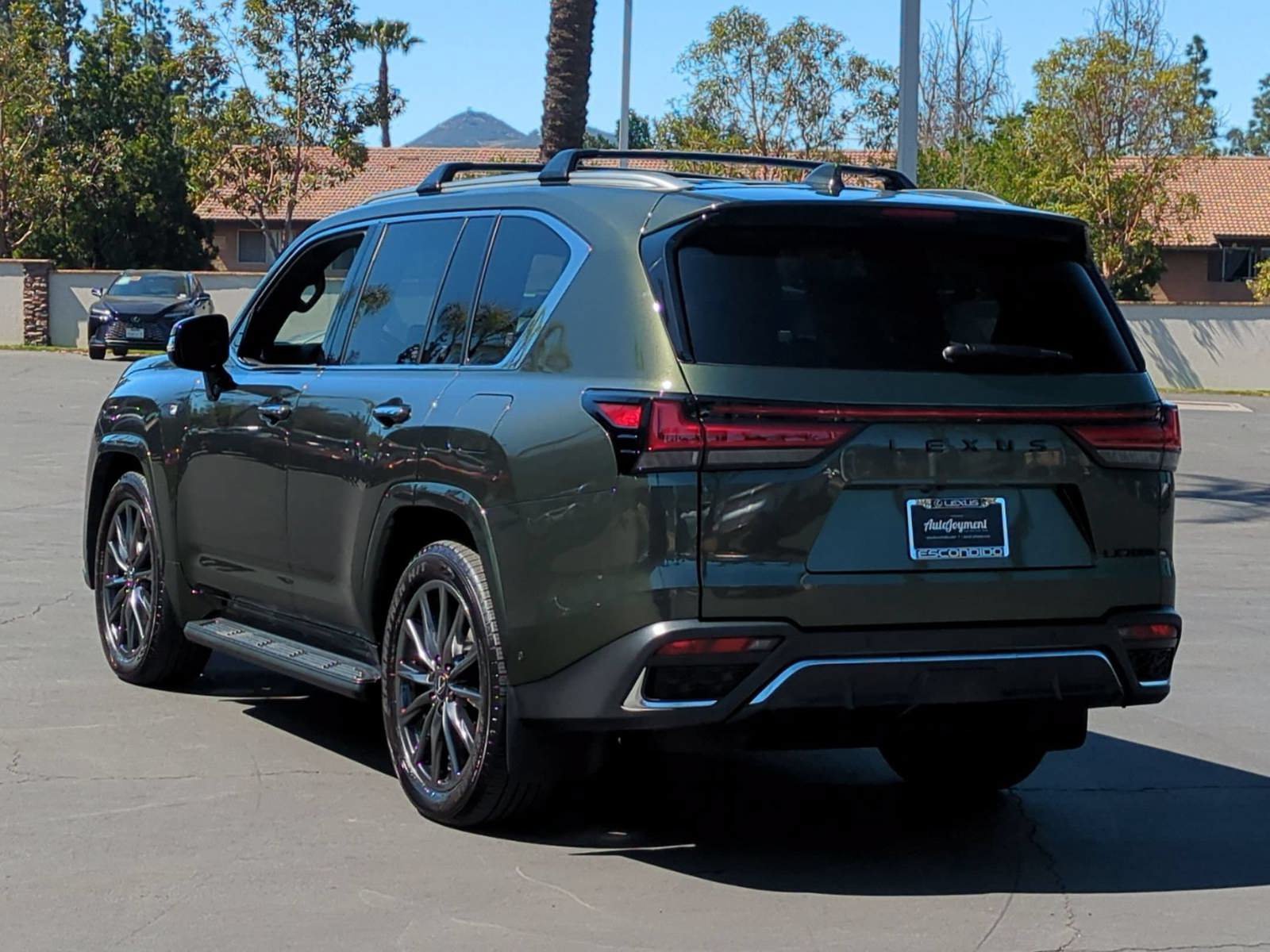 New 2026 Lexus LX 700h F Sport AWD/4WD image 7