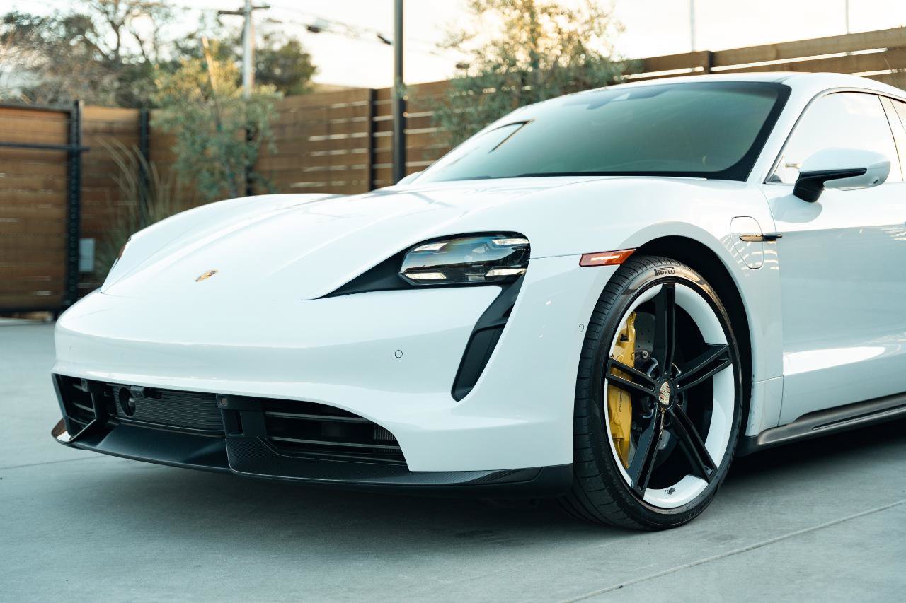 Used 2022 Porsche Taycan Turbo S AWD/4WD image 13