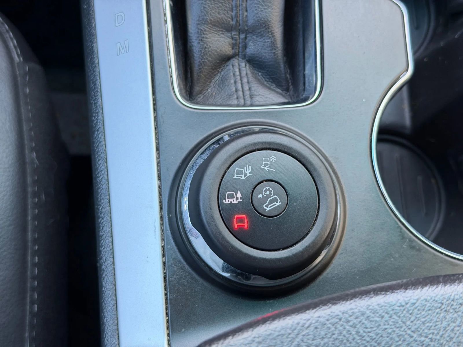 Used 2015 Ford Explorer XLT w/ Equipment Group 202A AWD/4WD image 49