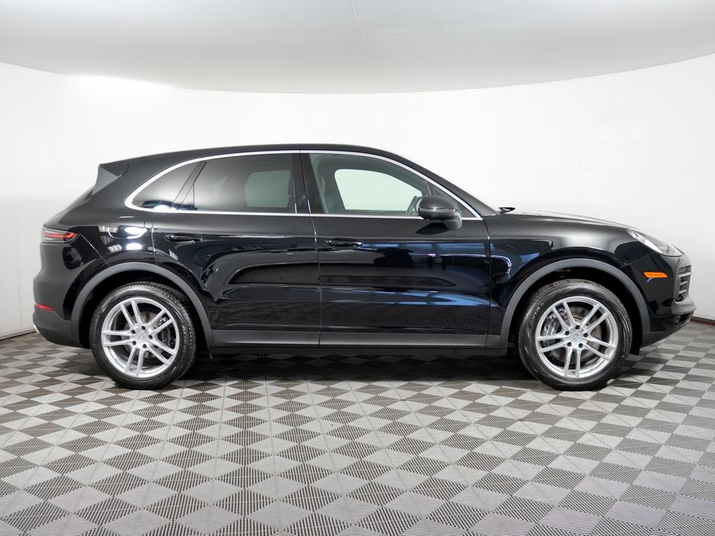 Certified 2023 Porsche Cayenne AWD/4WD image 8