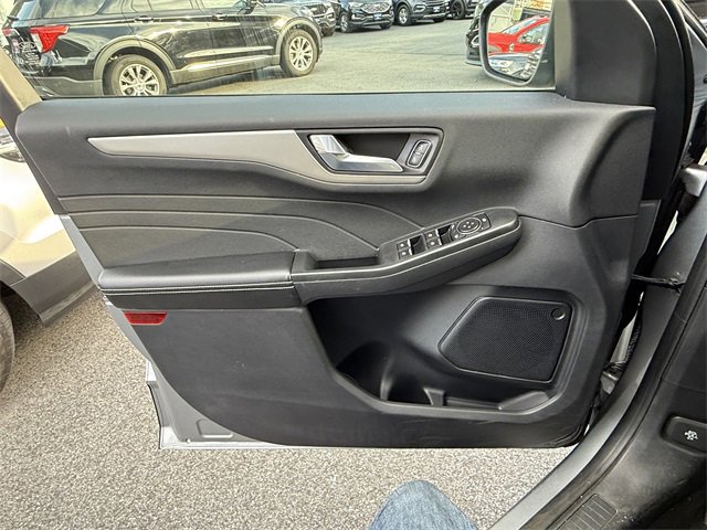 Used 2022 Ford Escape SEL image 21