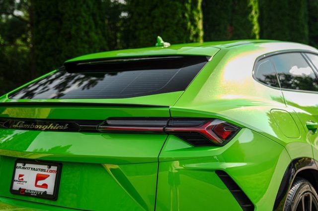 Used 2021 Lamborghini Urus AWD/4WD image 18