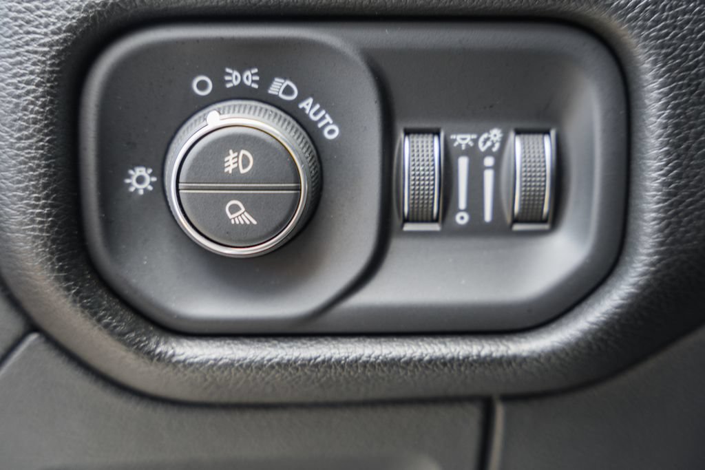 Certified 2023 RAM 1500 Laramie AWD/4WD image 40