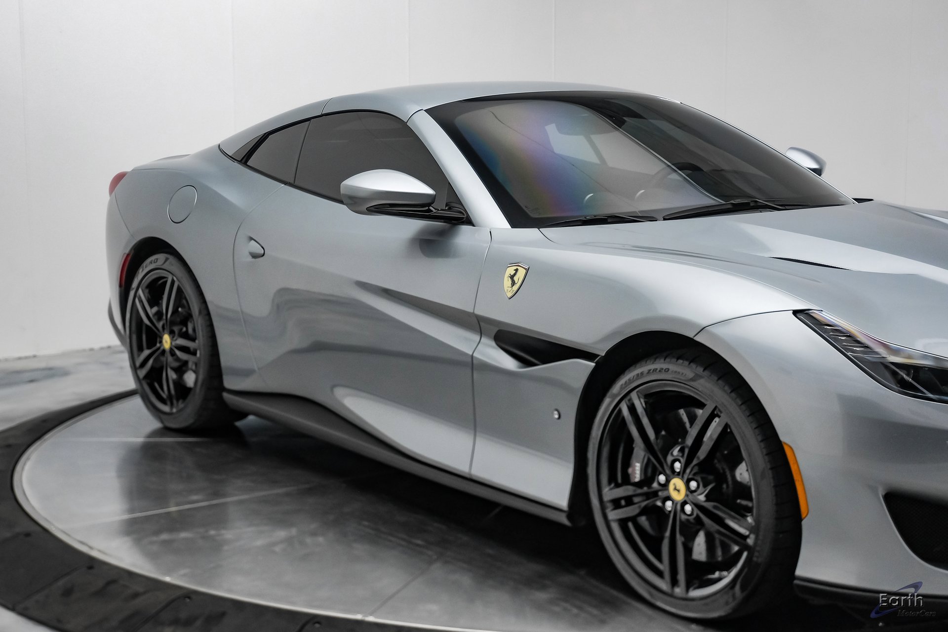 Used 2019 Ferrari Portofino image 34