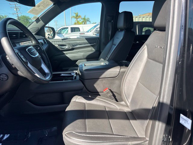 Used 2024 GMC Yukon Denali AWD/4WD image 9