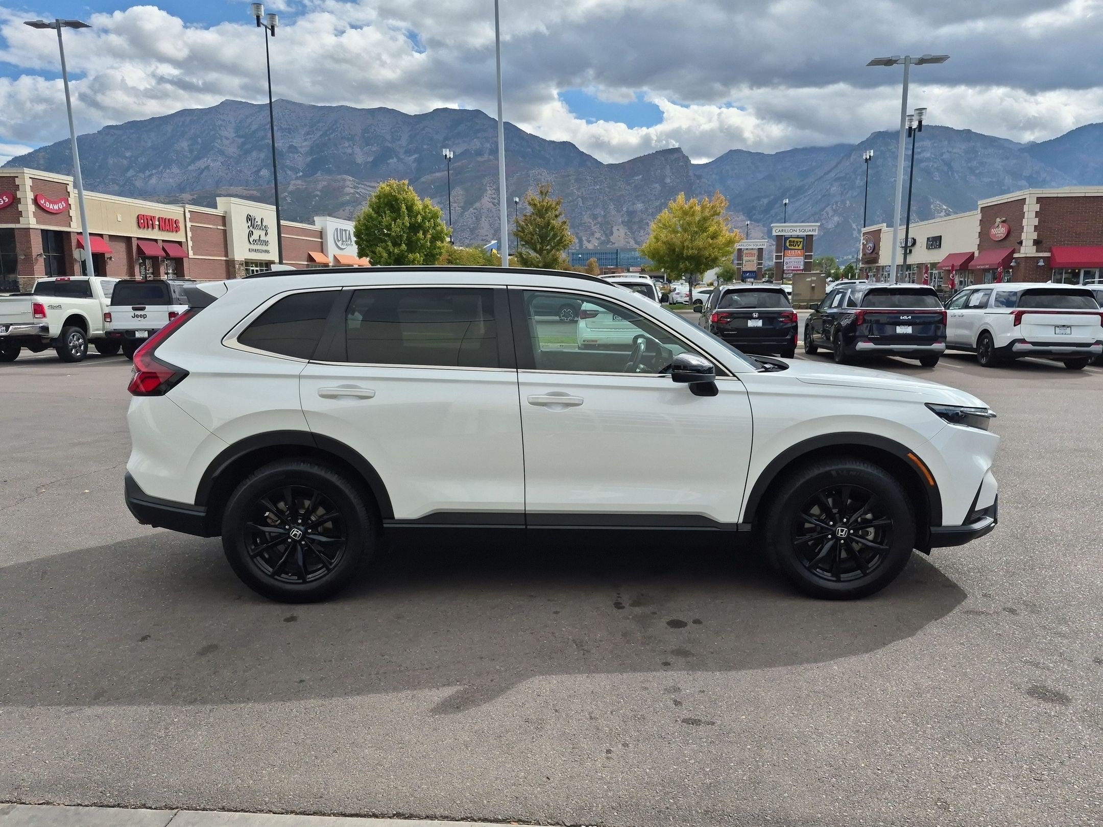 Used 2024 Honda CR-V Sport image 2