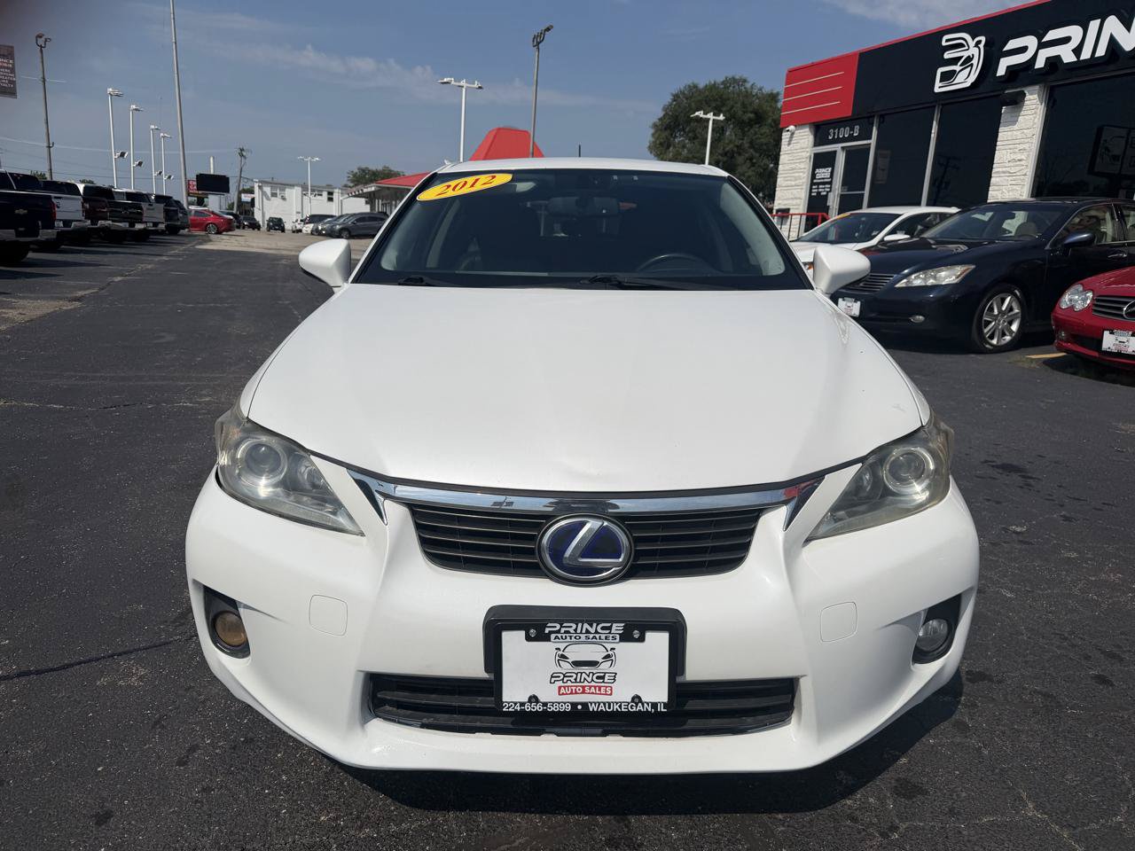 Used 2012 Lexus CT 200h Premium w/ Premium Audio Pkg FWD image 2