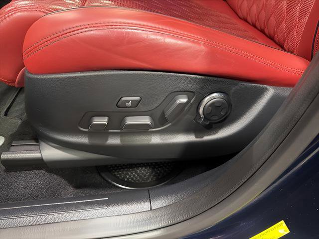 Used 2023 Genesis GV70 3.5T Sport w/ Sport Prestige Package AWD/4WD image 14