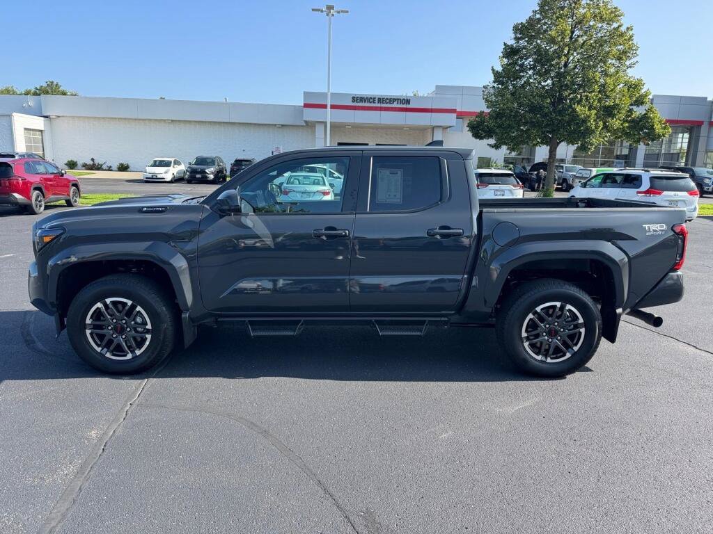Certified 2025 Toyota Tacoma TRD Sport AWD/4WD image 2