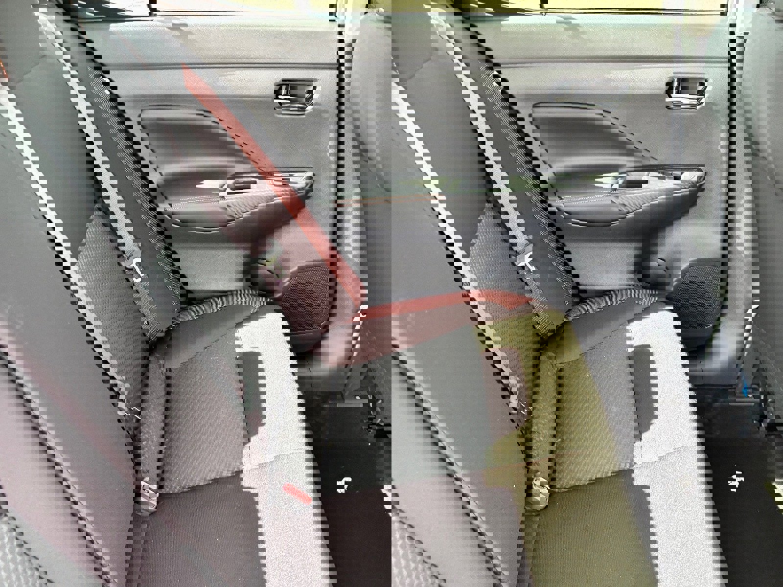 New 2025 Nissan Versa SR w/ Trunk Package image 13