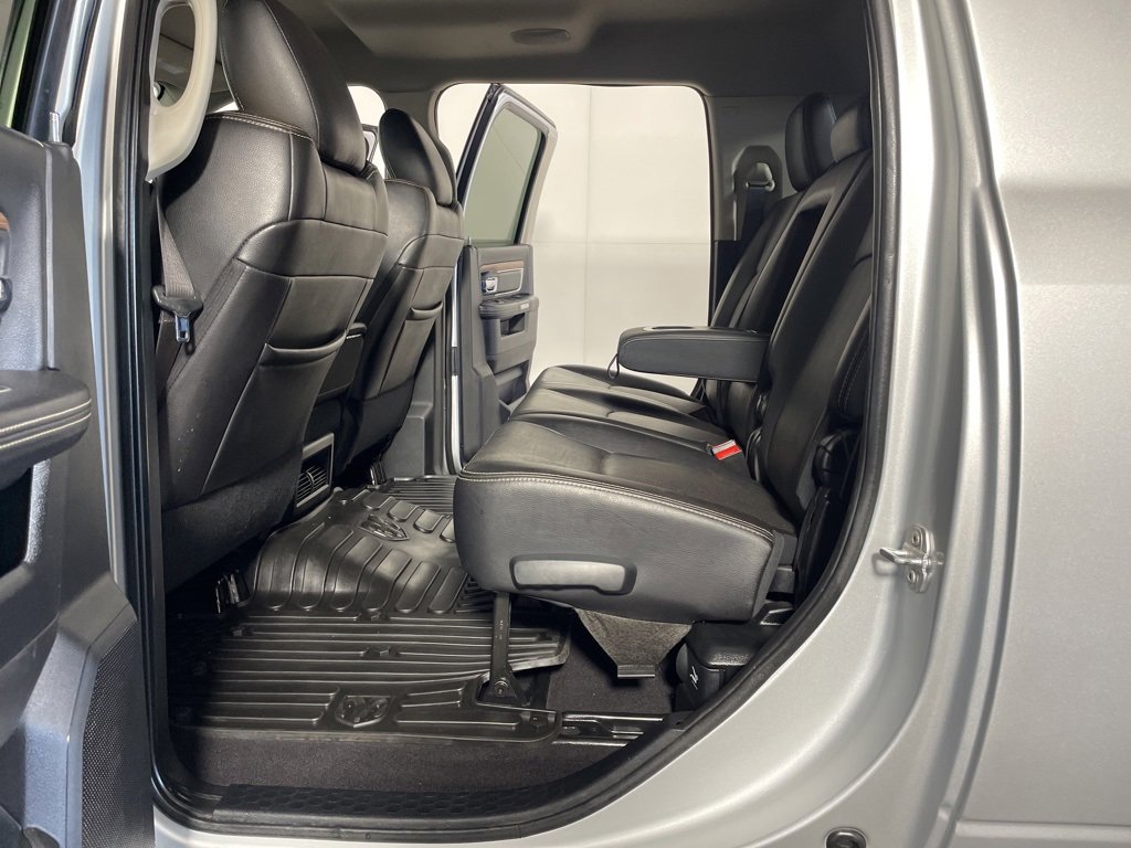 Used 2016 RAM 3500 Laramie image 26