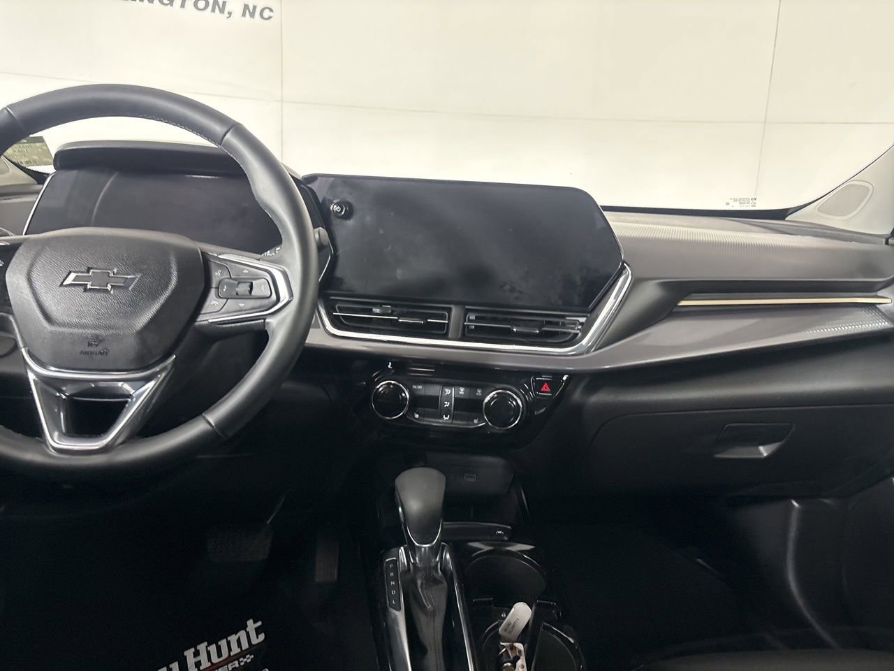 Used 2025 Chevrolet Trax ACTIV FWD image 20