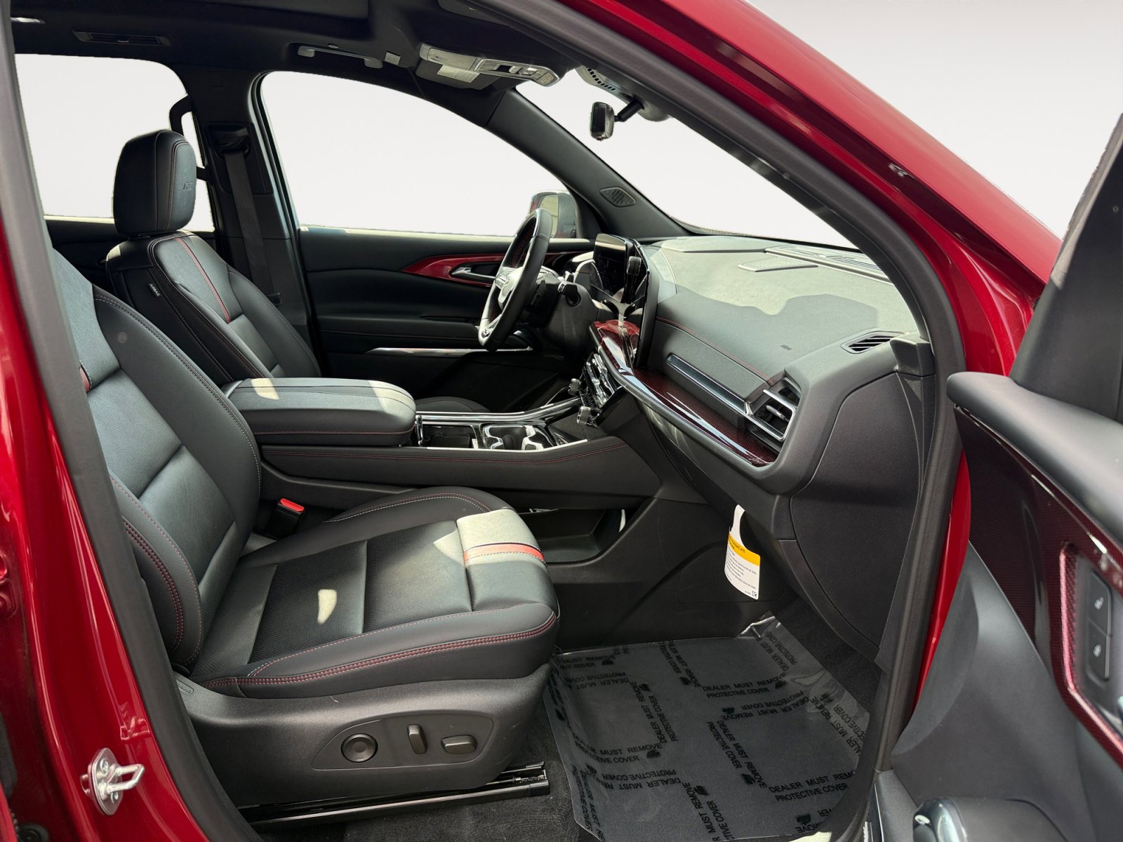 Used 2025 Chevrolet Traverse RS w/ LPO, Floor Liner Package image 19