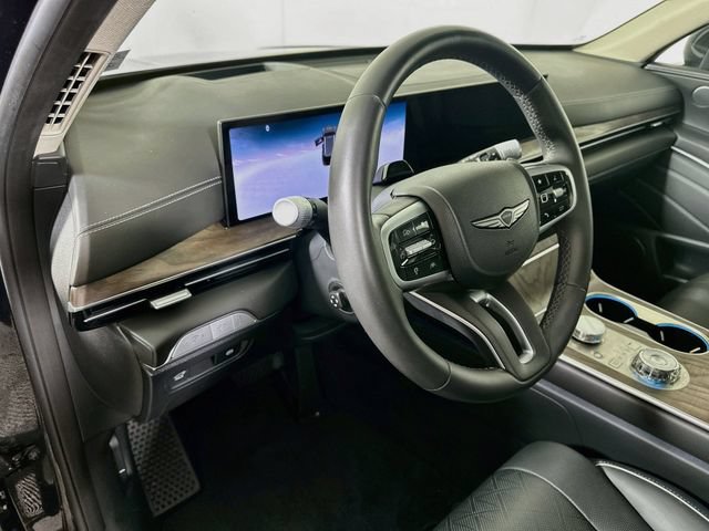 Used 2025 Genesis GV80 2.5T Prestige AWD/4WD image 11