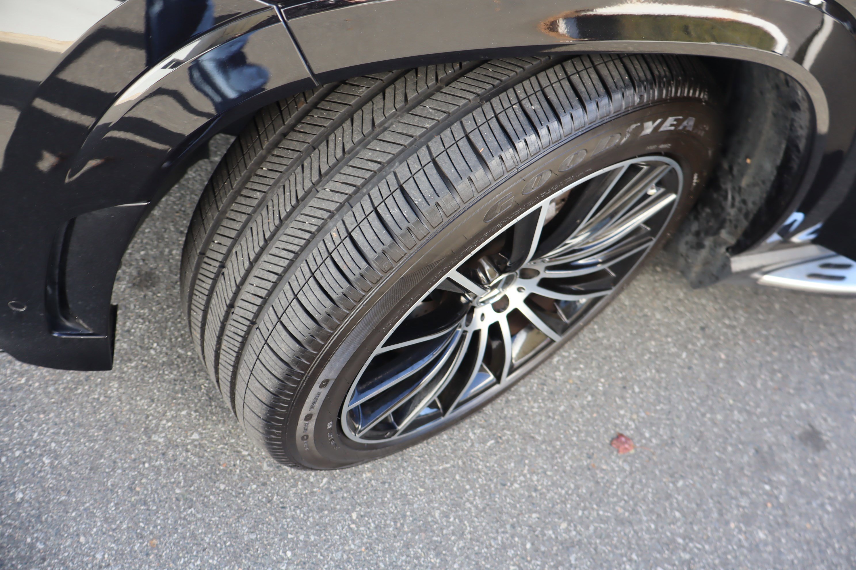 Used 2021 Mercedes-Benz GLS 580 4MATIC image 45