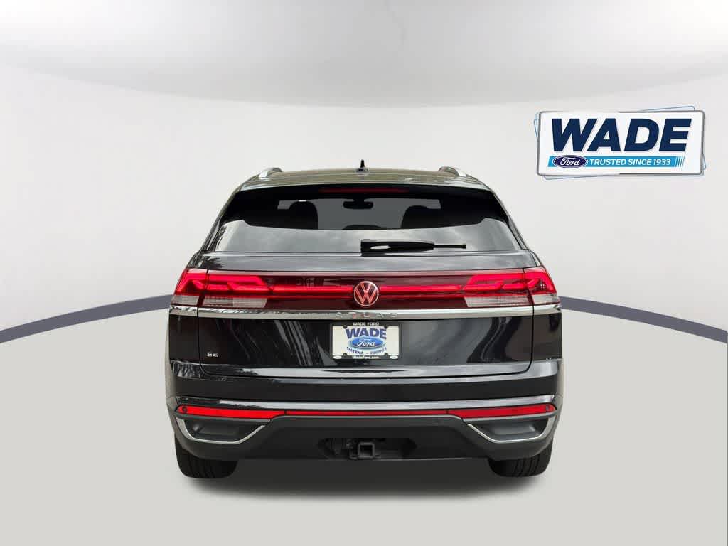 Used 2024 Volkswagen Atlas Cross Sport SE FWD image 6
